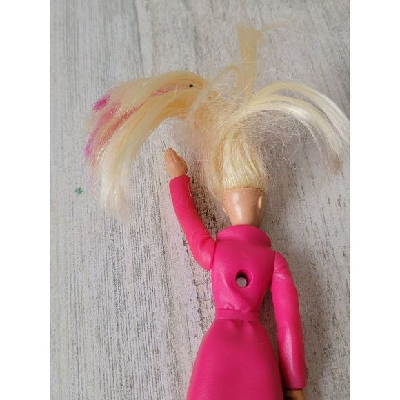McDonald's Barbie pink robe Mattel 2016 toy figure - Picture 7 of 7